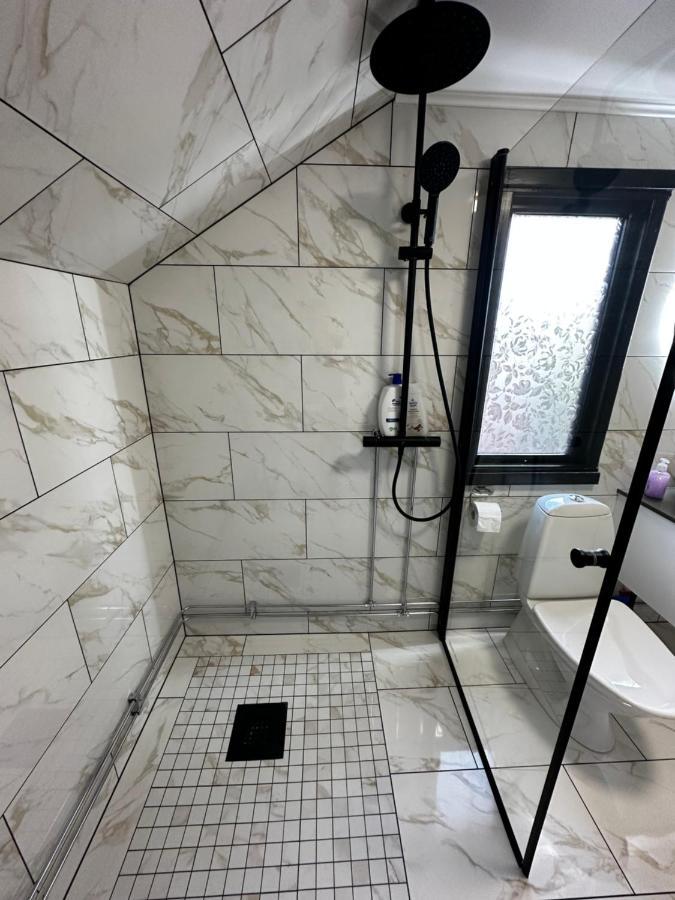 Luxurious Apartment Near Citycenter Boras Ngoại thất bức ảnh