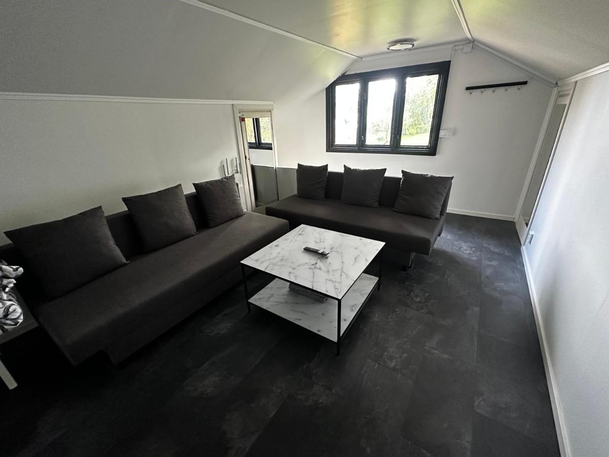 Luxurious Apartment Near Citycenter Boras Ngoại thất bức ảnh